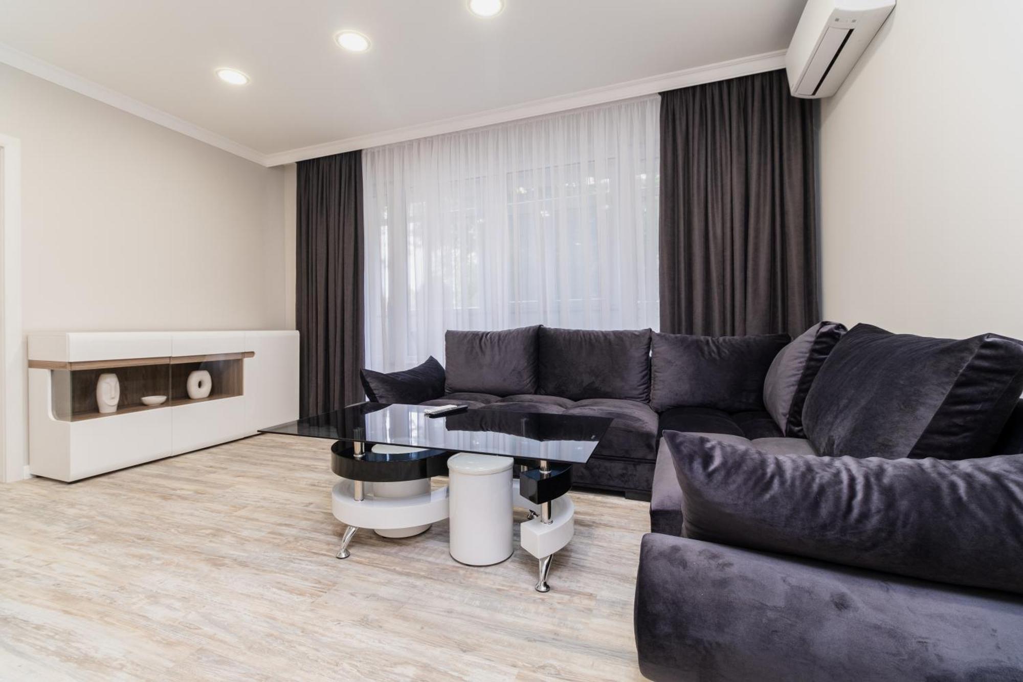 Gorgeous 2-Bedroom Apartment Пловдив Екстер'єр фото